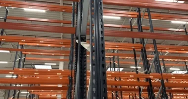 Jak dobrać odpowiedni system regałów paletowych do magazynu